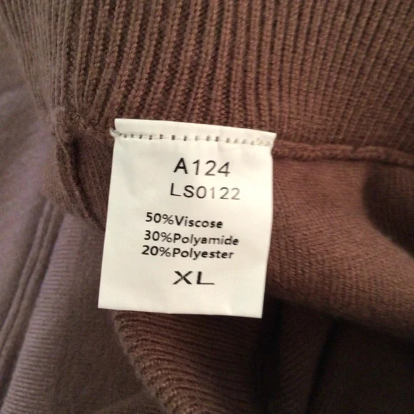 Women’s 2 piece pants and sweater set NWT - Picture 9 of 16